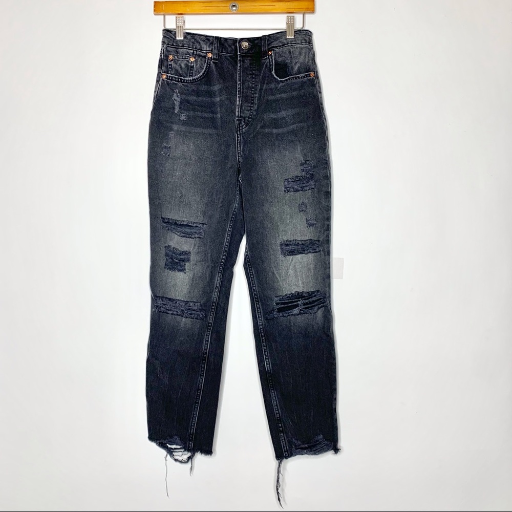 Divided Women sz 4 Black Denim Jeans Distressed 12x36”